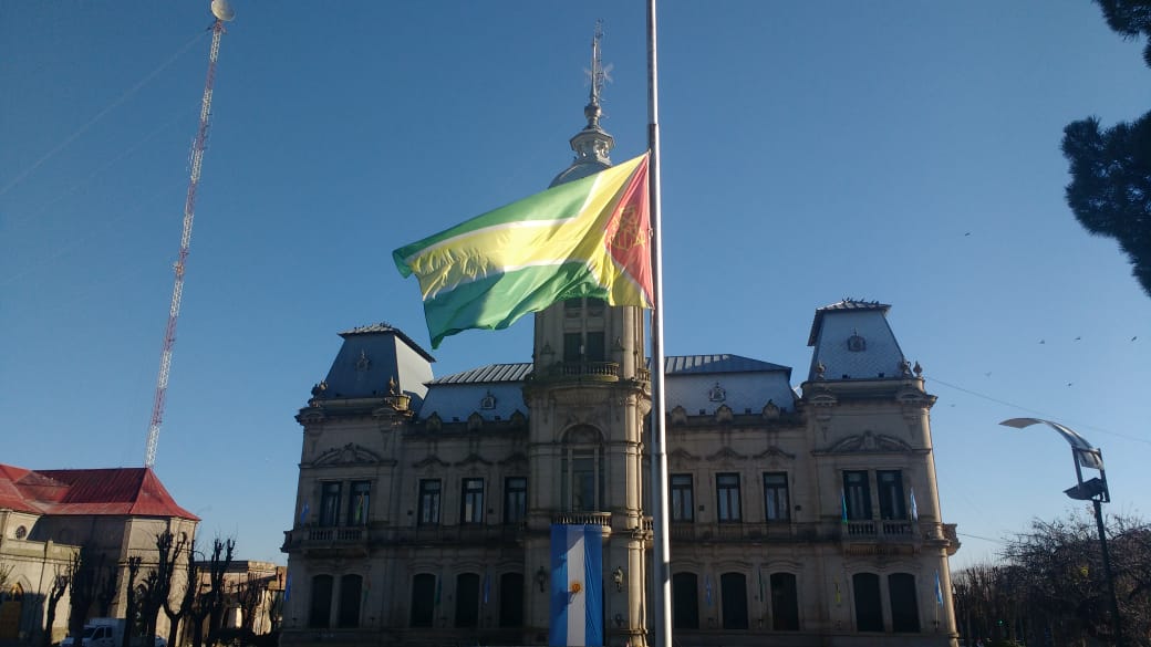 Desarrollaron acto por el 9 de Julio en Plaza San Martín
