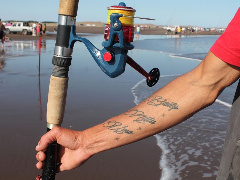 Con 135 inscriptos para el sorteo de un bote lagunero, cerró la anticipada del 2×1 del Club de Pesca