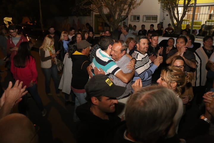 En medio de la polarización, el corte de boleta favoreció ampliamente al vecinalismo