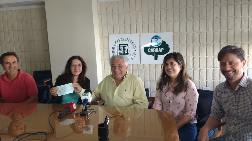 La Sociedad Rural entregó un cheque al Conservatorio de Música
