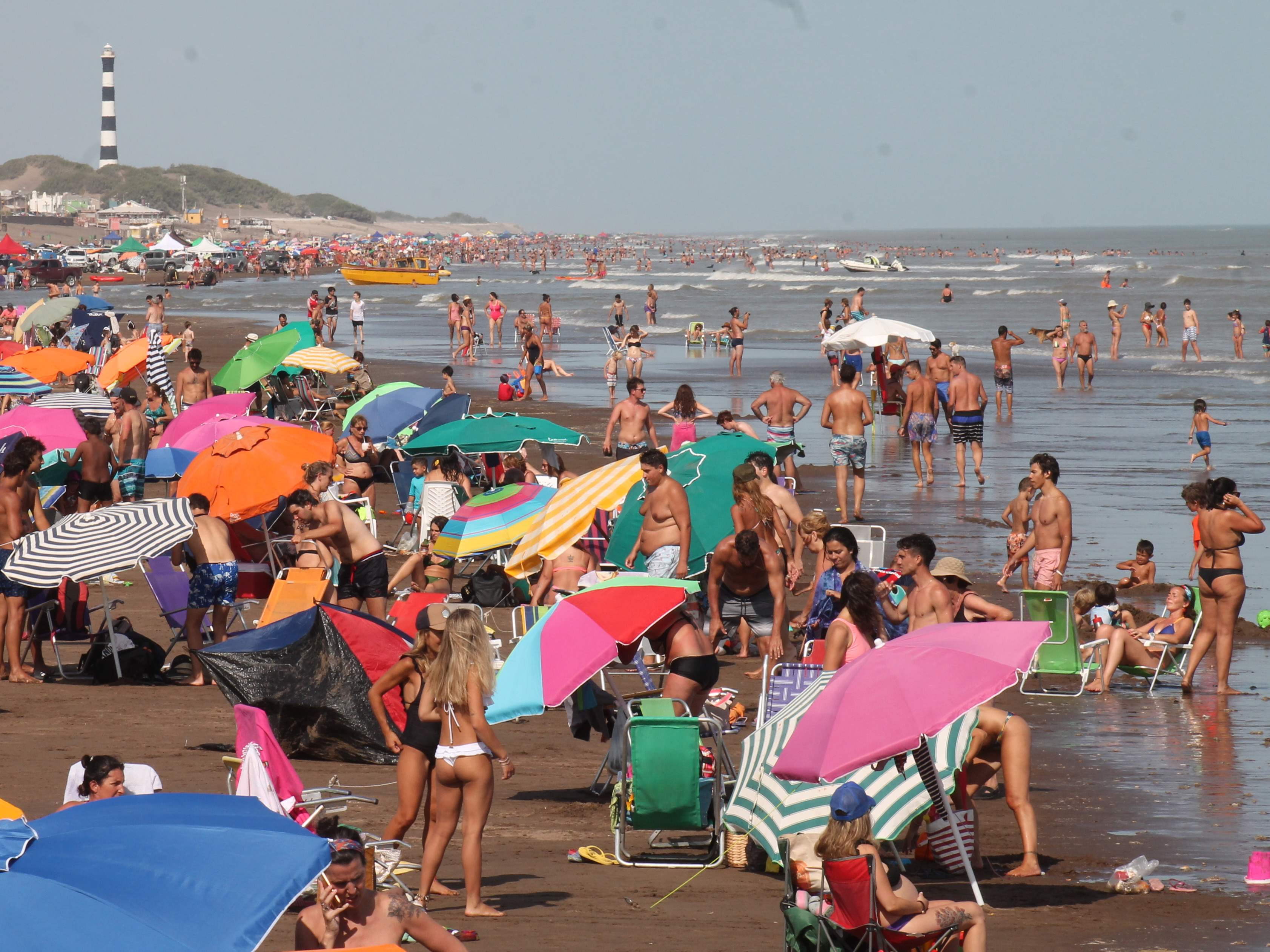 Para la foto: Sol, viento norte y aguas cálidas en la previa del finde