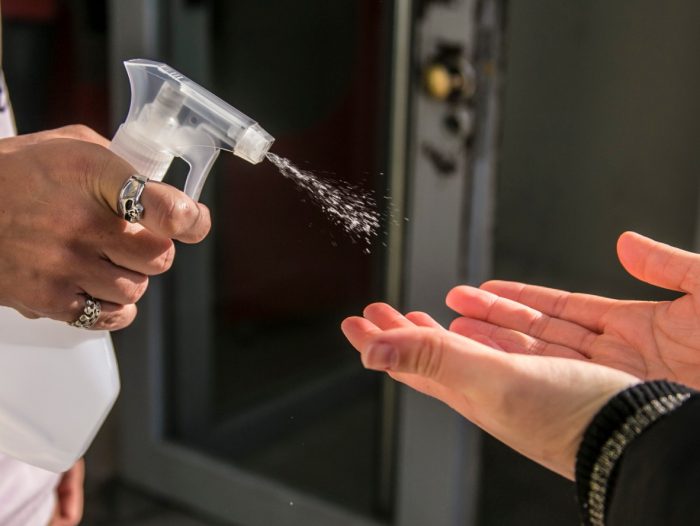 Tres de los cuatro en estudio resultaron negativos, el restante quedó pendiente e ingresó uno más