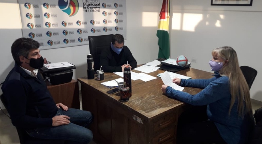 Firmas de protocolos en la Dirección de Deportes