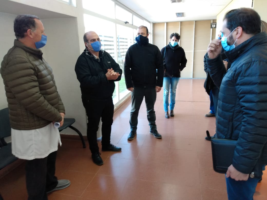 Sánchez firmó convenio para uso de plasma en pacientes de coronavirus
