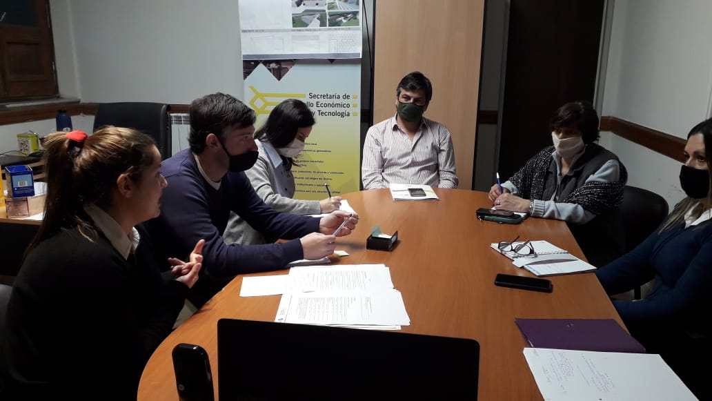 Referentes de la CHEI y el Colegio Agropecuario estuvieron con Fuhrer
