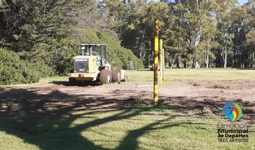 Trabajos en las áreas deportivas y recreativas en el Parque Cabañas