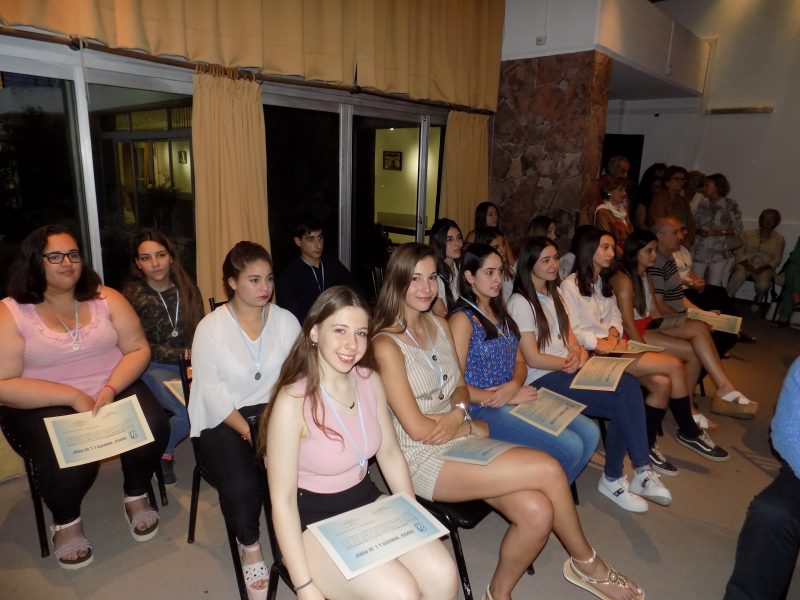 Con asistencia mínima y protocolo, autorizan encuentros de egresados