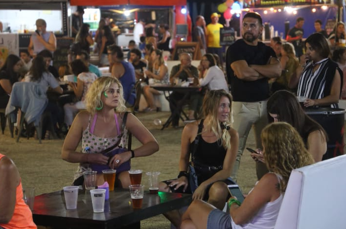 La Provincia autoriza fiestas al aire libre de hasta 200 personas: el control dependerá de los intendentes