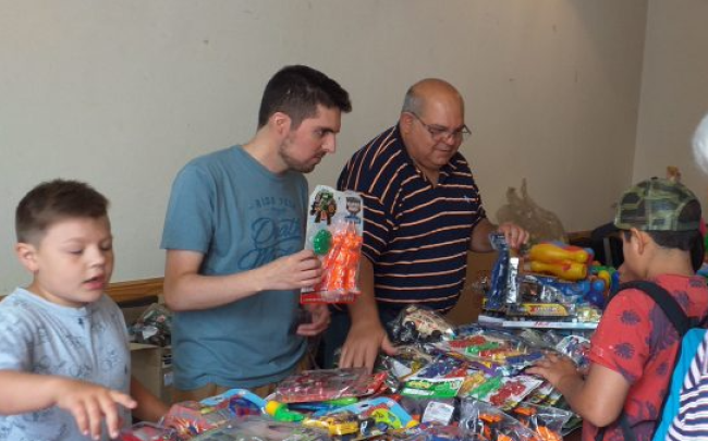 Comenzó la Colecta de Reyes Magos; sin caravana, recorrerán los barrios el 6 de enero