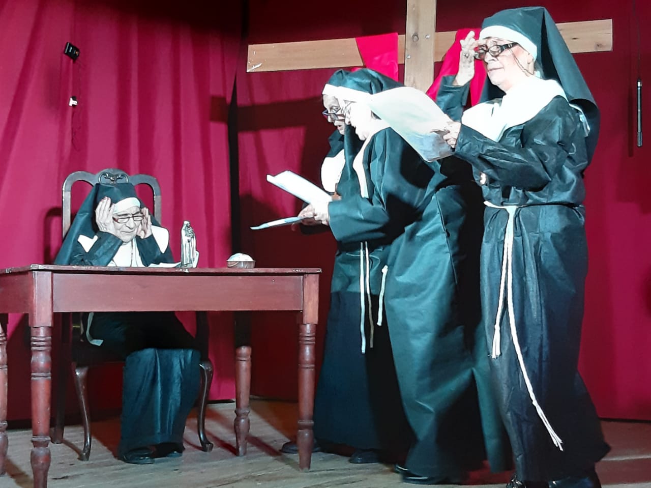 Candilejas se presentó en La Estación con una ovacionada propuesta radioteatrera