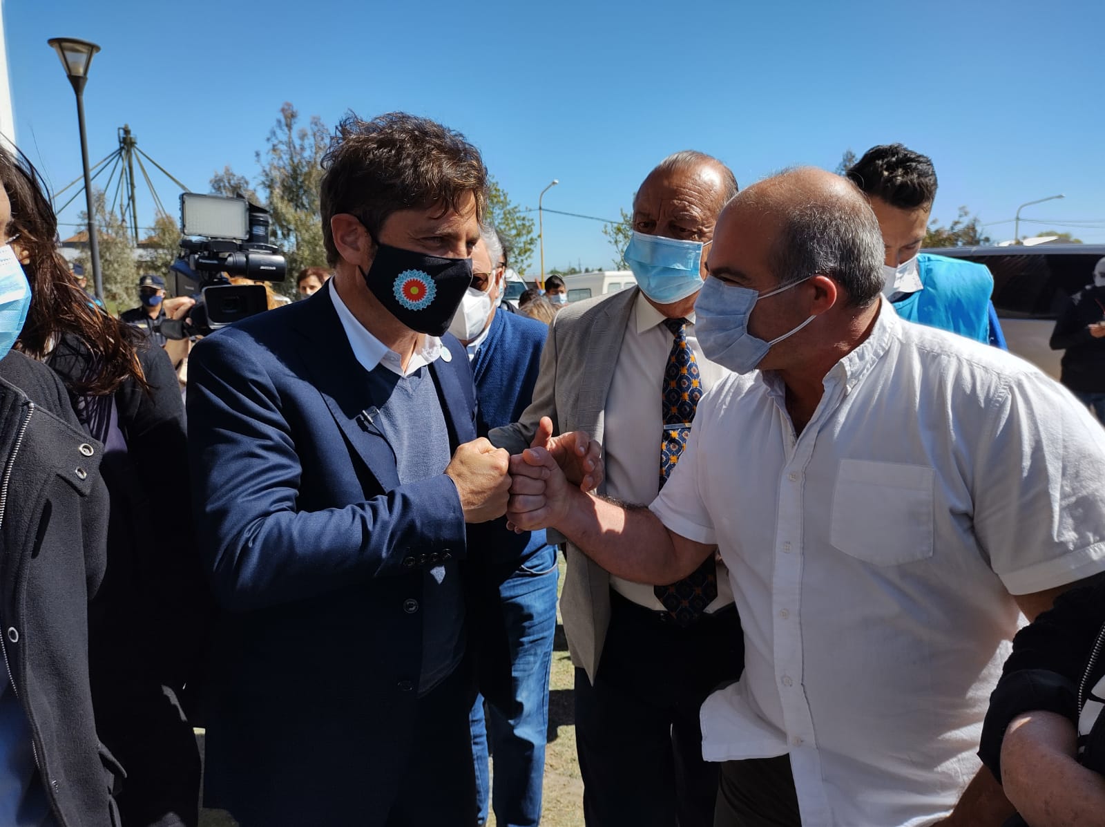 Kicillof arribó a Tres Arroyos, visitó el Polideportivo y defendió la vacunación a menores: «somos de los primeros países en aplicarla», citó