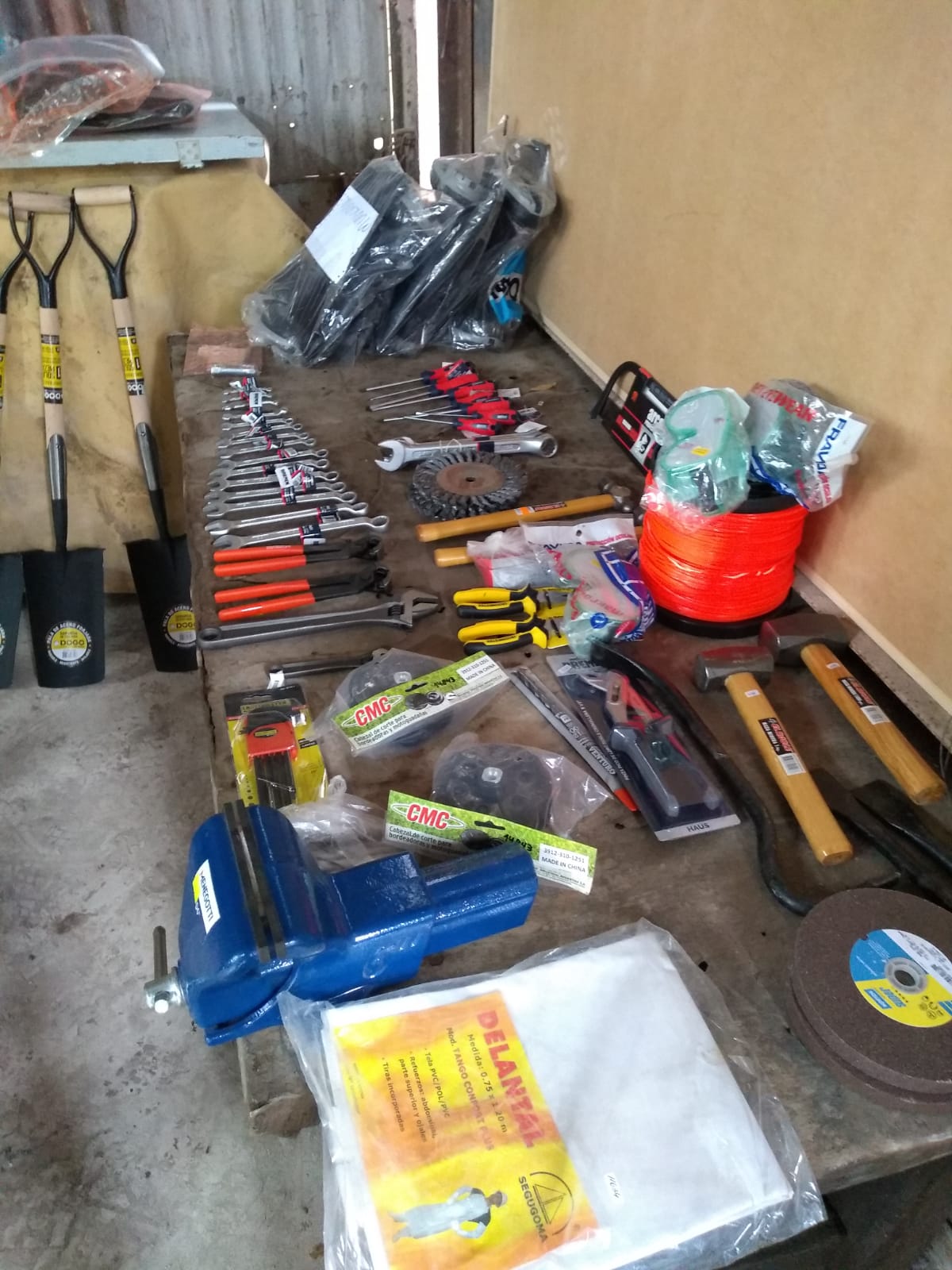 Sánchez entregó herramientas a la Delegación de Reta