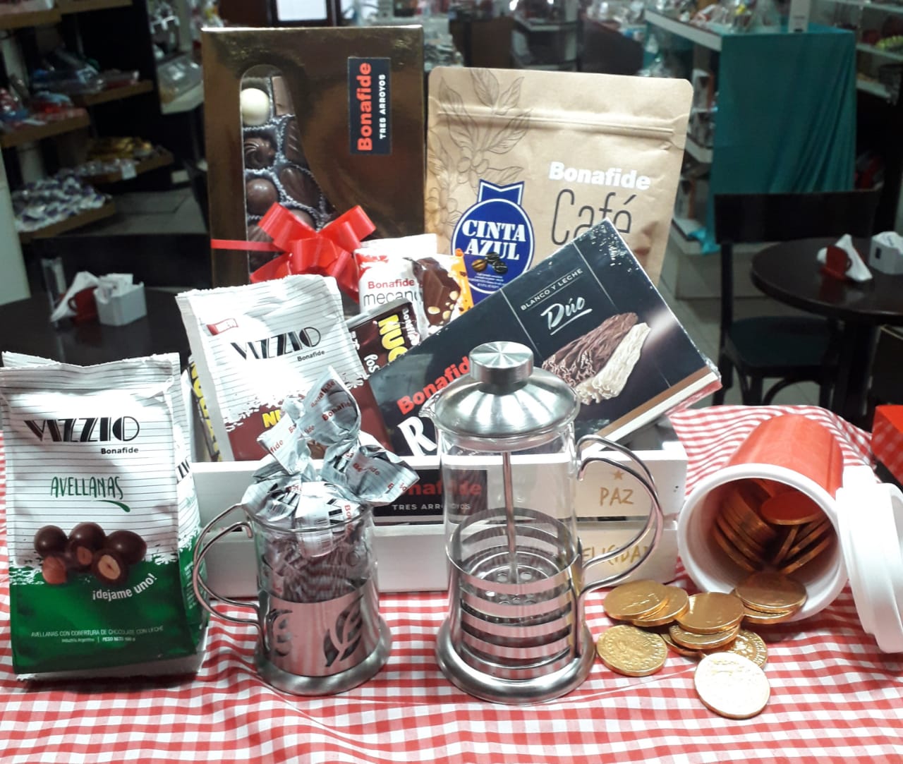 Bonafide y El Show de la Mañana entregaron los vouchers de «Quien es el personaje»