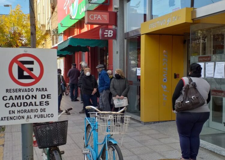Jubilados y pensionados del IPS que perciban asignaciones deben hacer trámite de renovación