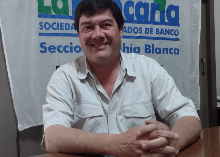 Bancarios celebraron su día, recibieron un bono de $100 mil y reclaman por flexibilización y presión laboral