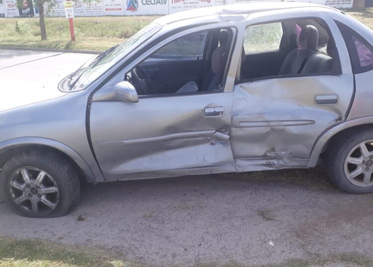 Accidente de tránsito entre dos autos: no hay heridos