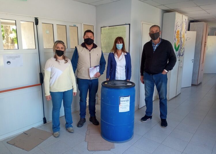 La Escuela Agraria de Cascallares recibirá aceite usado para reciclar