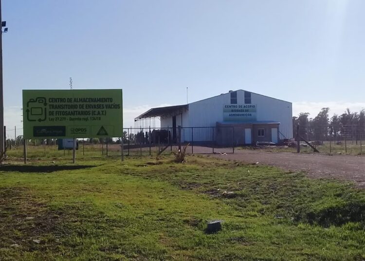 Recibieron más de 150 mil envases vacíos de fitosanitarios en el predio de Anibal Ponce al 2500