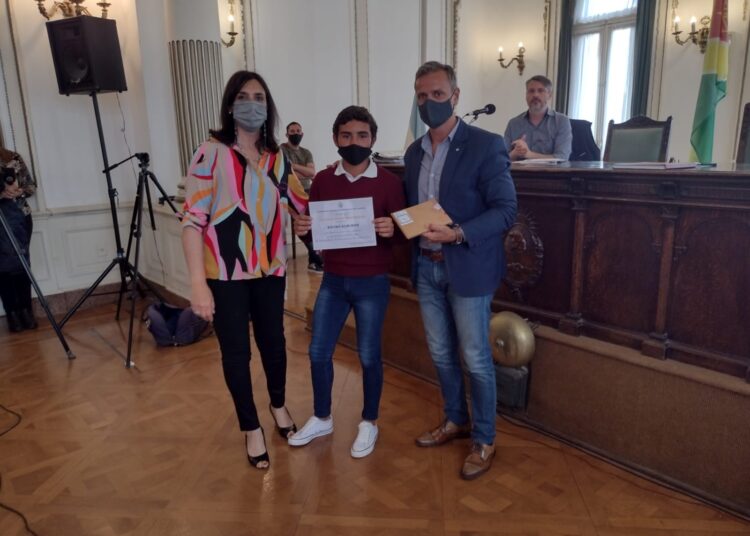 Otorgaron los Premios Fontanarrosa a alumnos del distrito