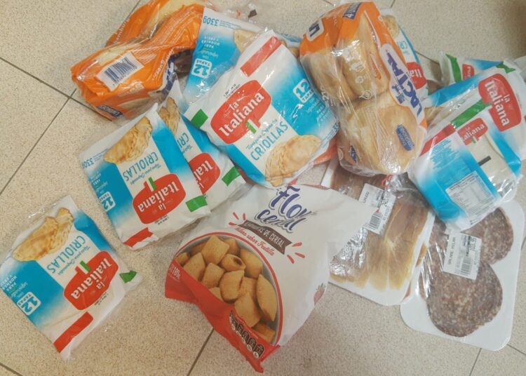 Decomisaron alimentos vencidos de un supermercado en San Martín al 500
