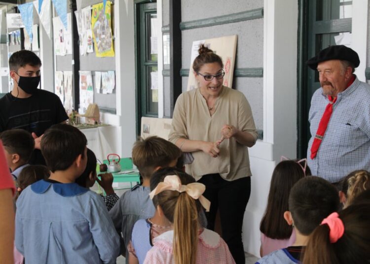 Continúan las visitas guiadas en La Estación por el Mes de la Tradición