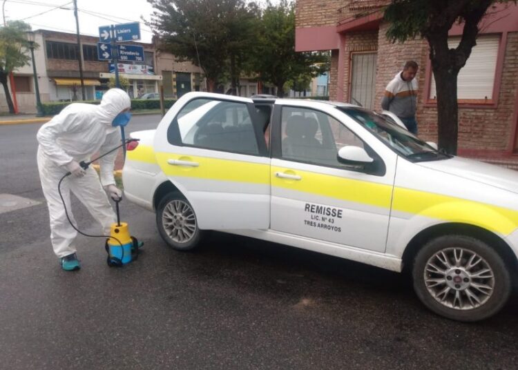 Crítica situación con los remisses: «hoy faltan la mitad de los autos, los sacaron con el tema de la pandemia y se dedicaron a otra cosa», lamentan