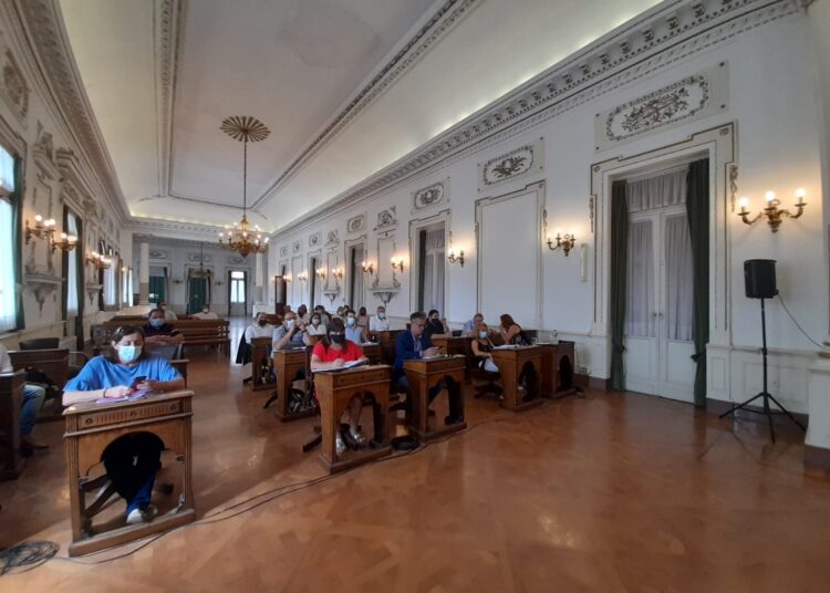 Seguirá trabado el Presupuesto 2022: por dos contagios, la sesión del martes podría ser virtual