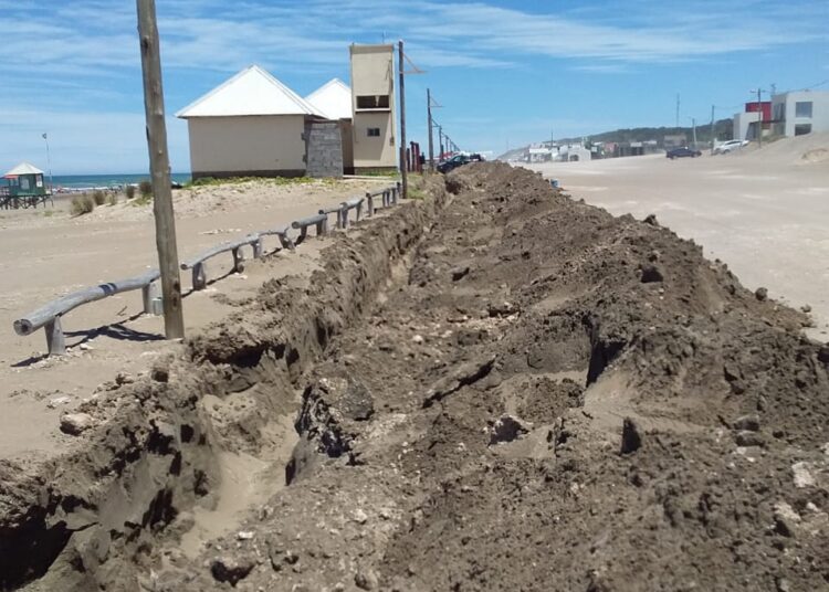Sánchez supervisó obras en la Costanera de Orense