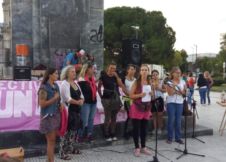 Marcharon por el Día de la Mujer en Plaza San Martín y el centro
