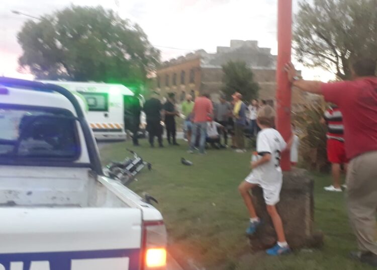 Dos motociclistas al Hospital tras fuerte colisión contra una 4×4