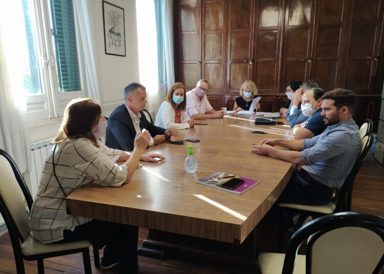 Se demora el cambio administrativo para que el Instituto Secundario Claromecó sea público