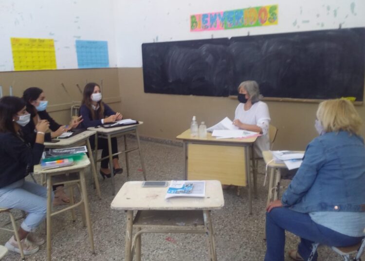 Orense: abordaron cuestiones de formación educativa para distintos niveles