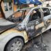 Daños totales por incendio de un auto en Roca y Mitre