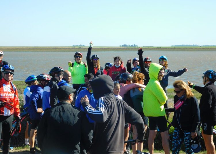 Exitosa jornada de Cicloturismo de Semana Santa unió Claromecó y Reta