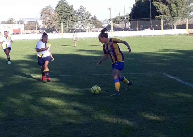 Fútbol Femenino: Huracán se mide ante El Nacional buscando la punta