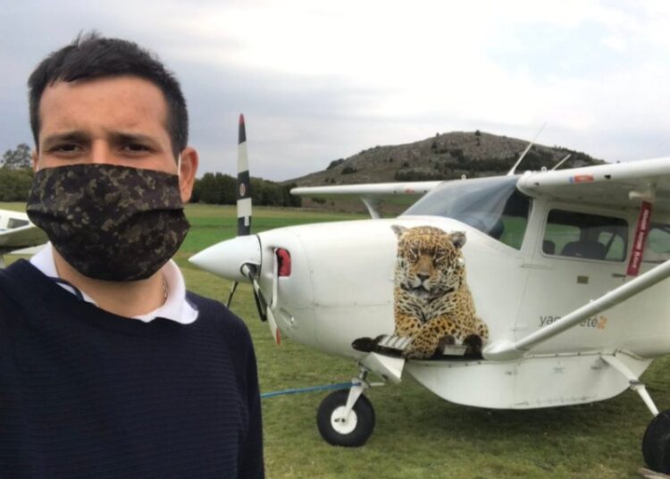 Agustín Rubiños, jefe del Aeródromo local: «Es una alegría ver el vuelo sanitario y poder acompañar a las personas»