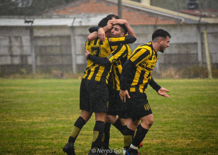 Primera: El Nacional ganó y es el único líder del Apertura