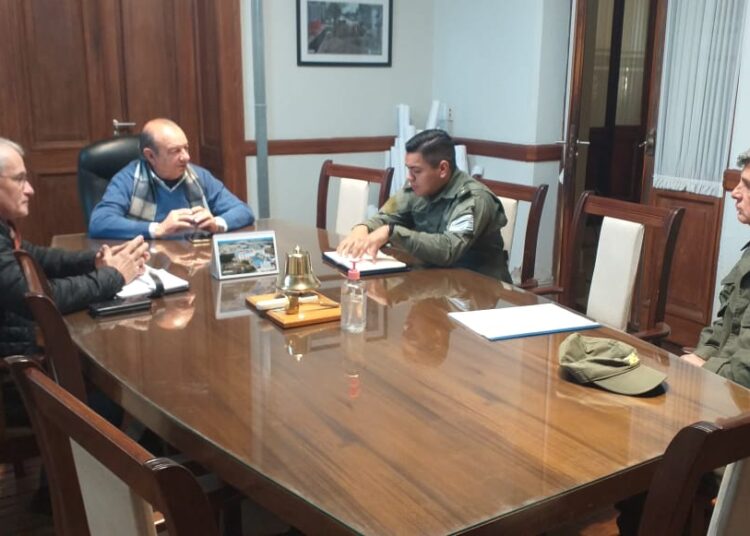 Sánchez recibió a autoridades locales de Gendarmería