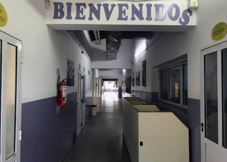 Alumna agredida en el Instituto Claromecó: «en la escuela minimizan todo y los padres no se comunicaron conmigo», lamentó la madre