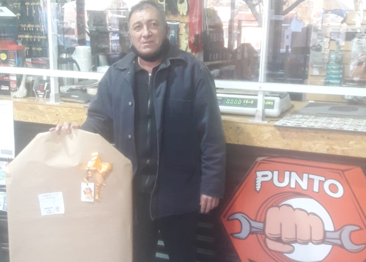 Punto Ferretero entregó premios por su primer año de actividad comercial