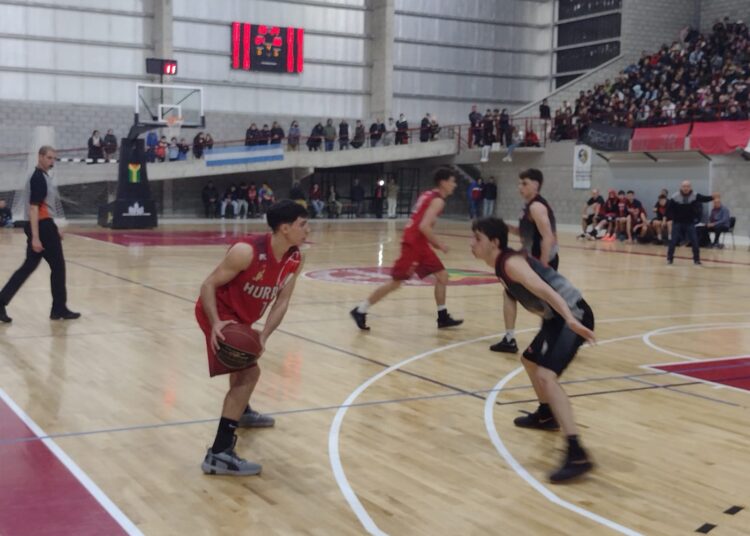 Huracán, campeón del Apertura en el Polideportivo