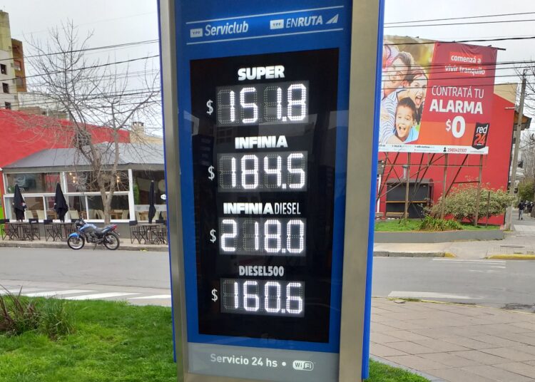 Dale que va: YPF aumentó el precio de los combustibles