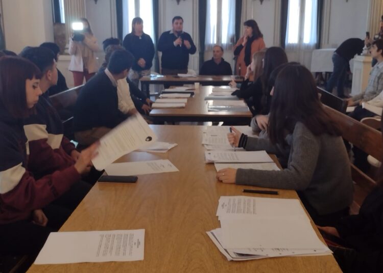 Con cuatro grupos, dio inicio el Concejo Deliberante Estudiantil