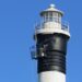 El clima colabora para avanzar en el repintado del Faro claromequense