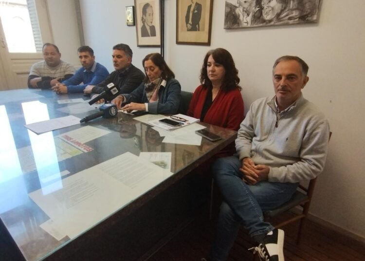 Interpelación por el exBorneo, capítulo mil tres: «no vamos a mandar un patrullero para traer a nadie», señalan en el peronismo