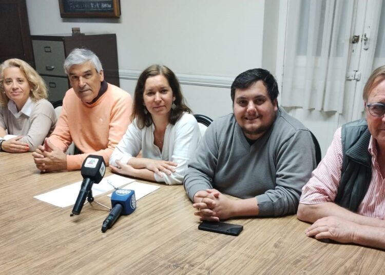 No se termina más: tras la fallida interpelación, Juntos pide dialogar pero calificó al Ejecutivo de «violento y misógino»