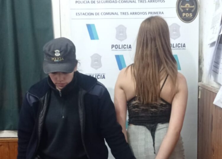 Adolescente agredió a otra con un vidrio en un boliche y le cortó el pómulo