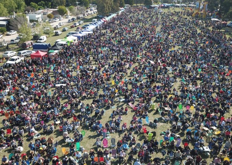 Copetonas se va para arriba: masivo acompañamiento a la Fiesta del Mate y la Torta Frita