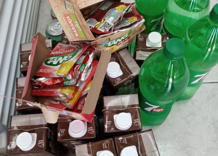 Secuestraron alimentos caducos en un almacén del barrio Villa Italia