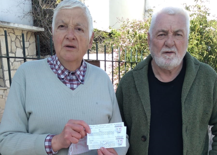 Entregaron premio por la campaña de socios de Caminemos Juntos